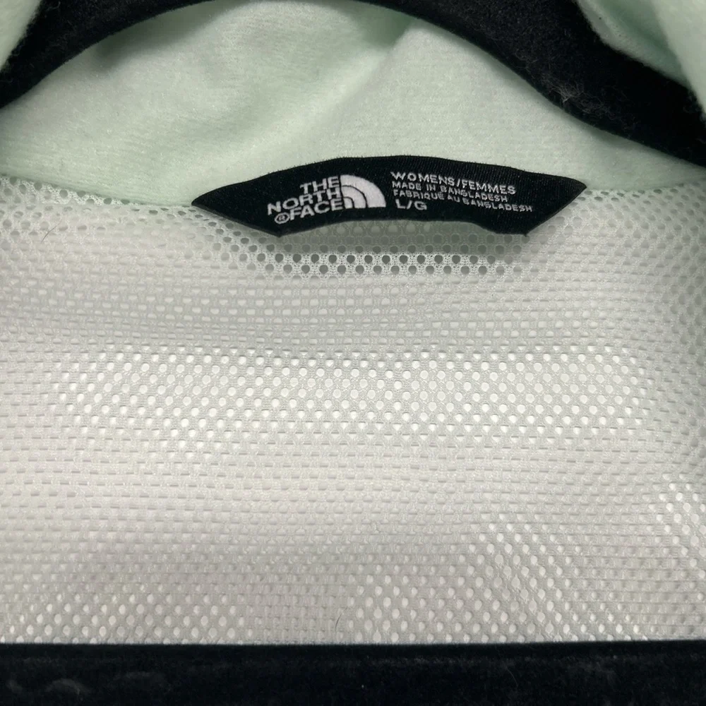 The North Face Women's Mint Green Ski Jacket - Picture 2 of 4